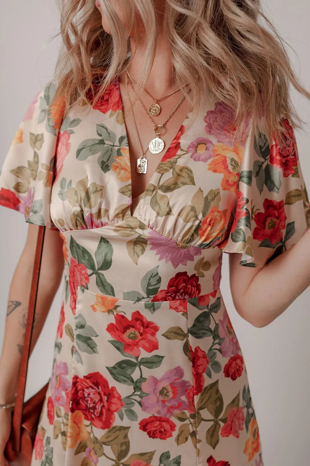 Floral Short Sleeve Tie Back Slit Dress - Blushé Belle