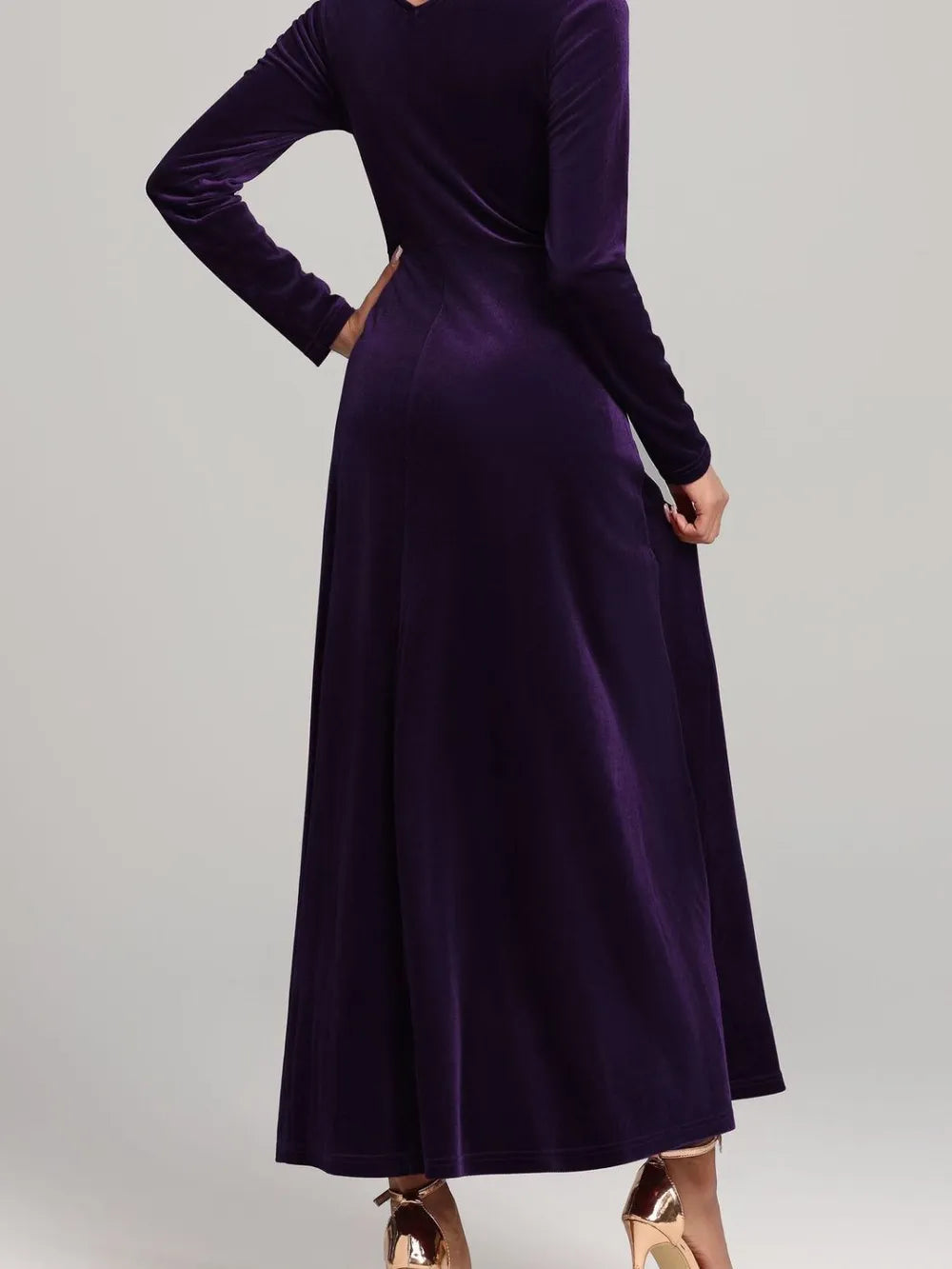 Square Neck Long Sleeve Velvet Dress - Blushé Belle
