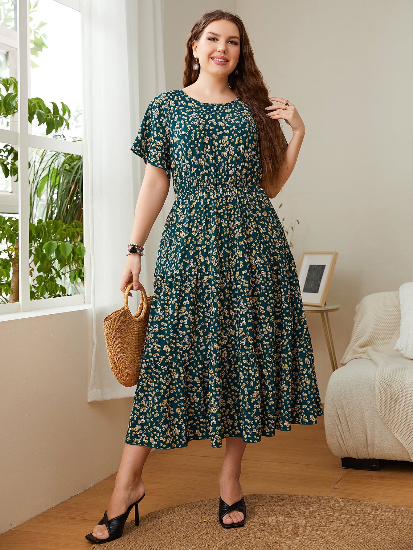 Honey Plus Size Floral Round Neck Short Sleeve Midi Dress - Blushé Belle