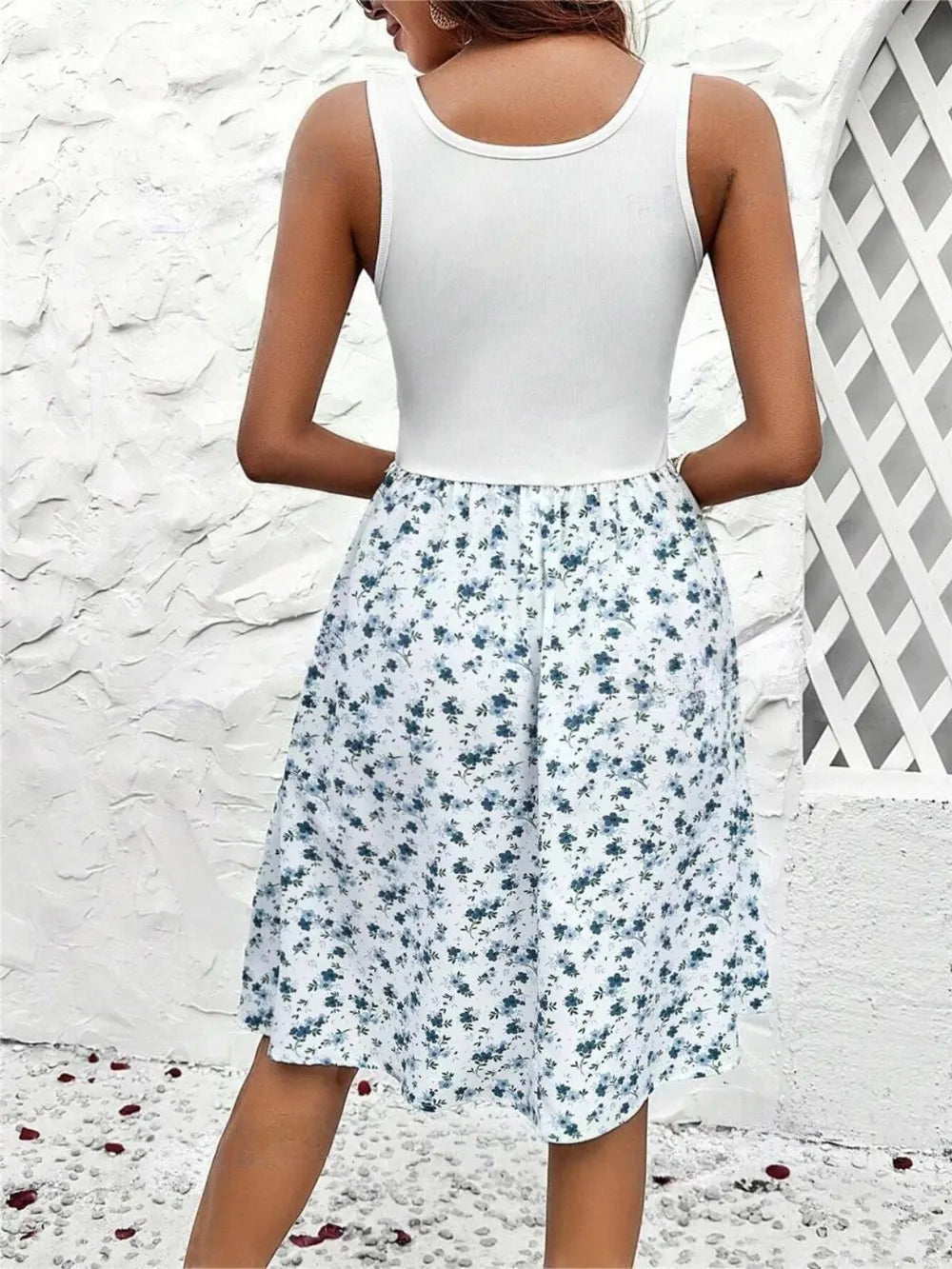 Lace Detail Floral Round Neck Sleeveless Dress - Blushé Belle