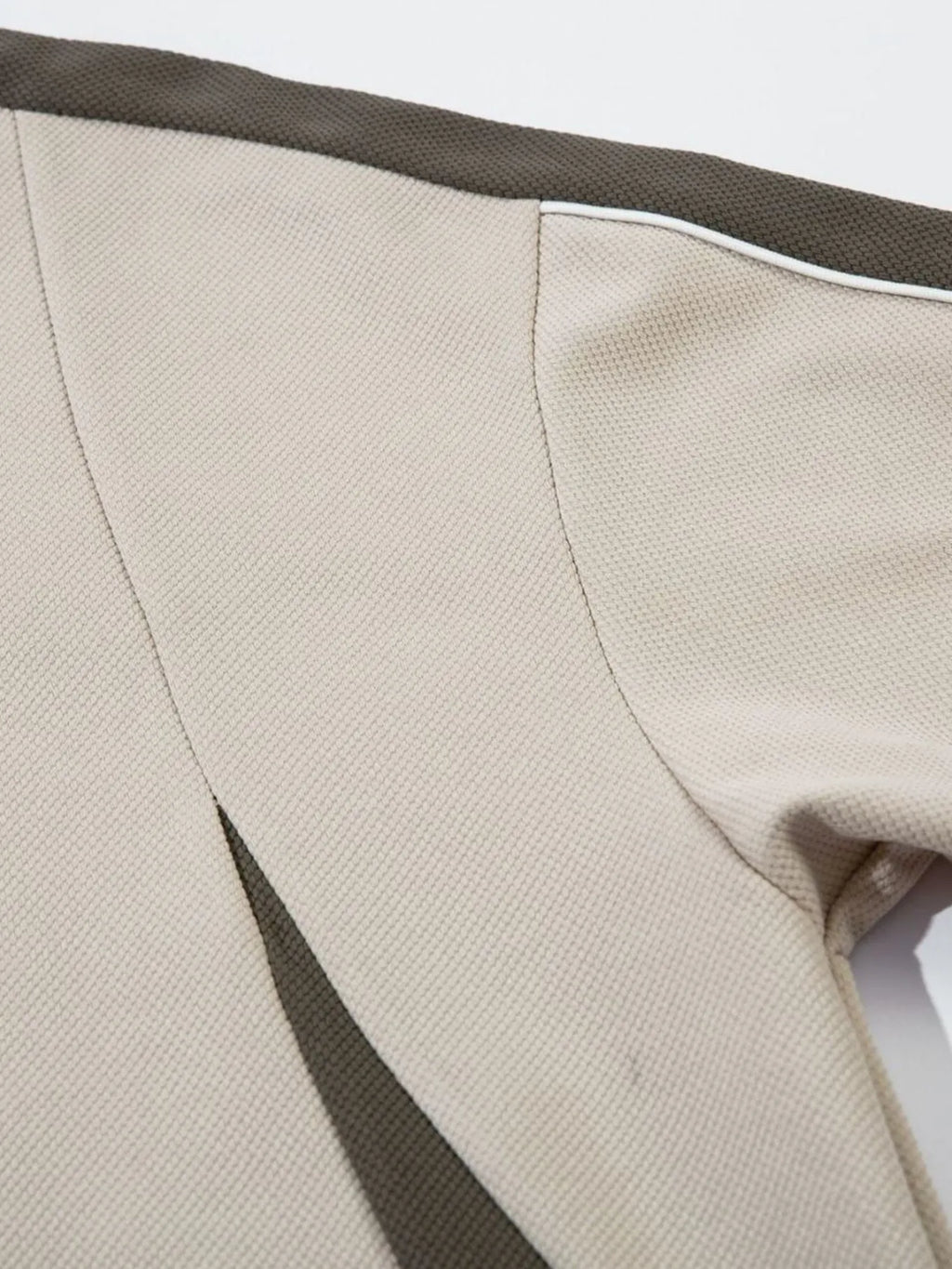 2f3e9779e5e64b2b9f2aadbba2ae9353-Max-Origin