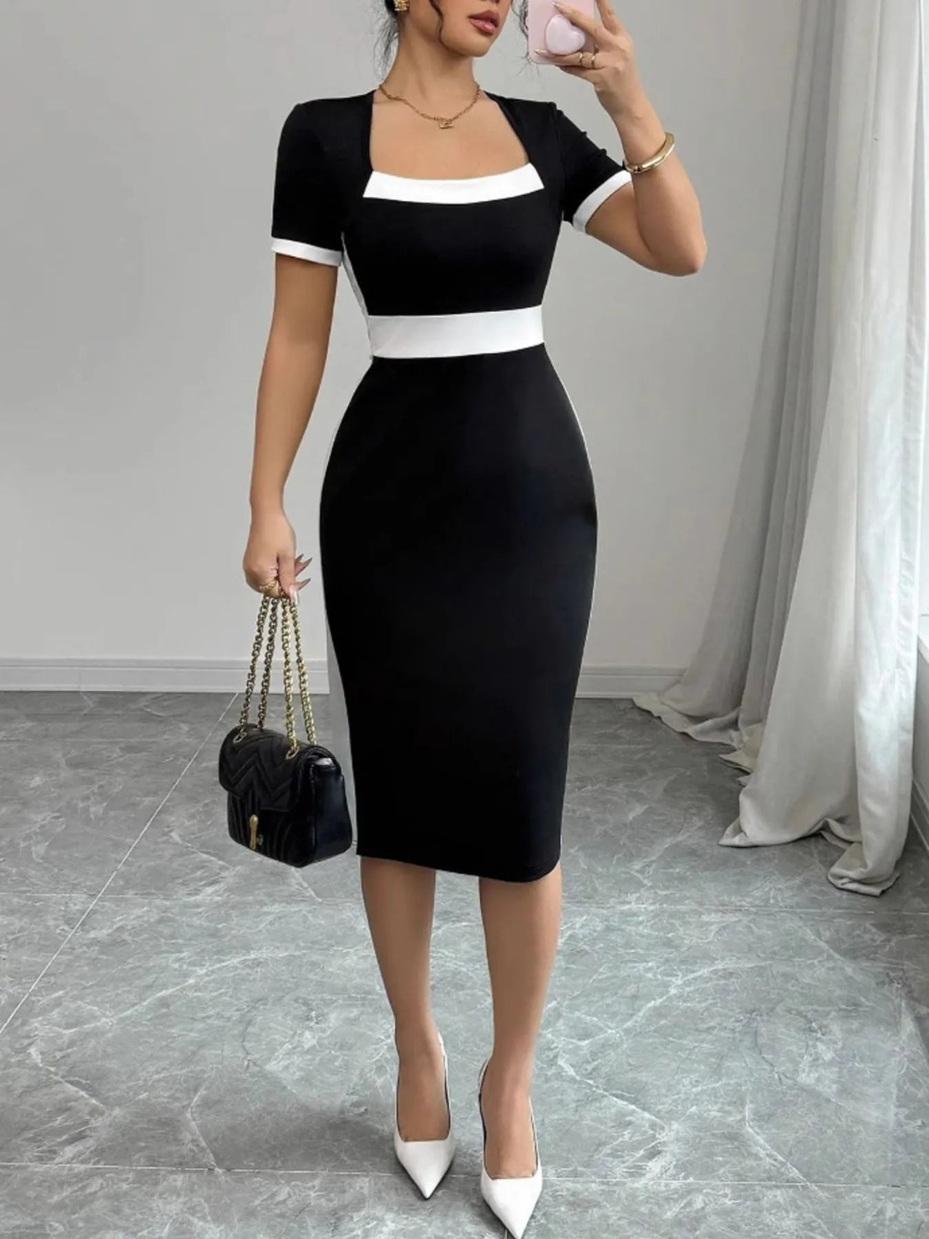 Two-Tone Short Sleeve Bodycon Dress - Blushé Belle