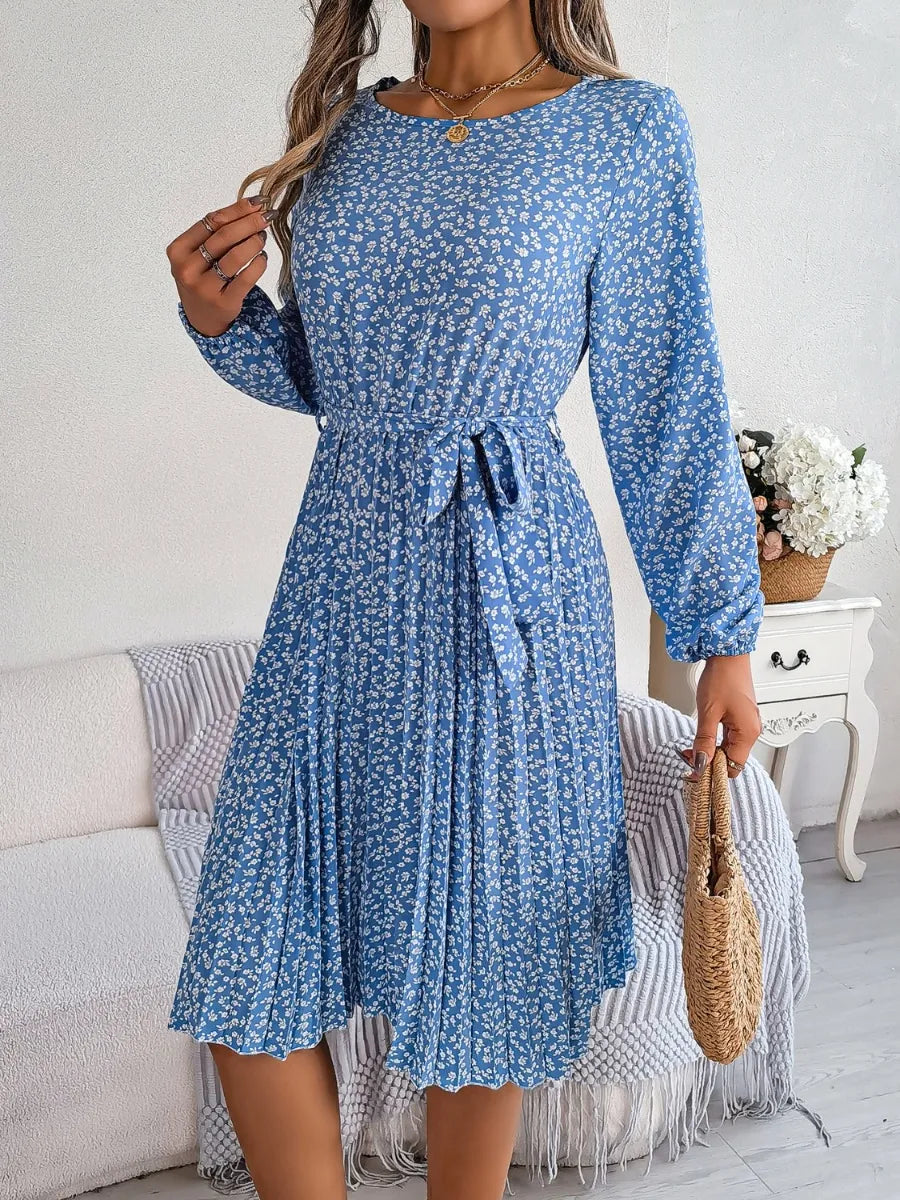 Ditsy Floral Tie Waist Pleated Dress - Blushé Belle