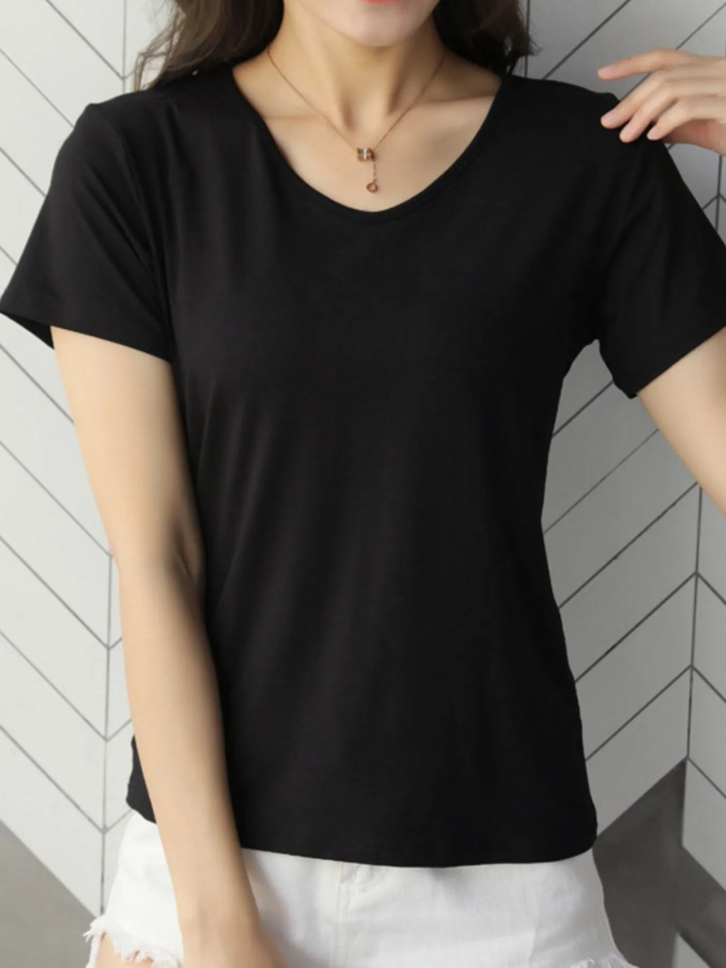 V-Neck Short Sleeve T-Shirt - Blushé Belle