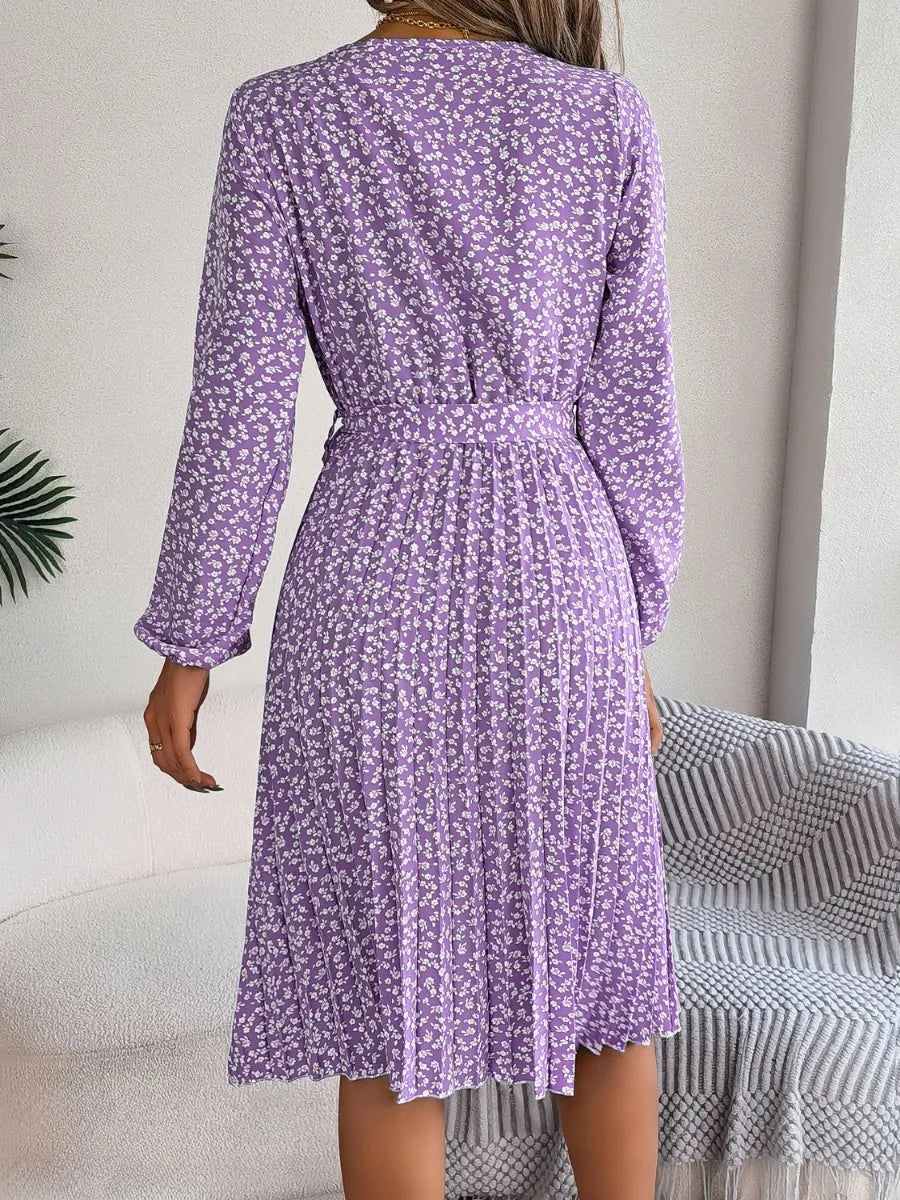 Ditsy Floral Tie Waist Pleated Dress - Blushé Belle