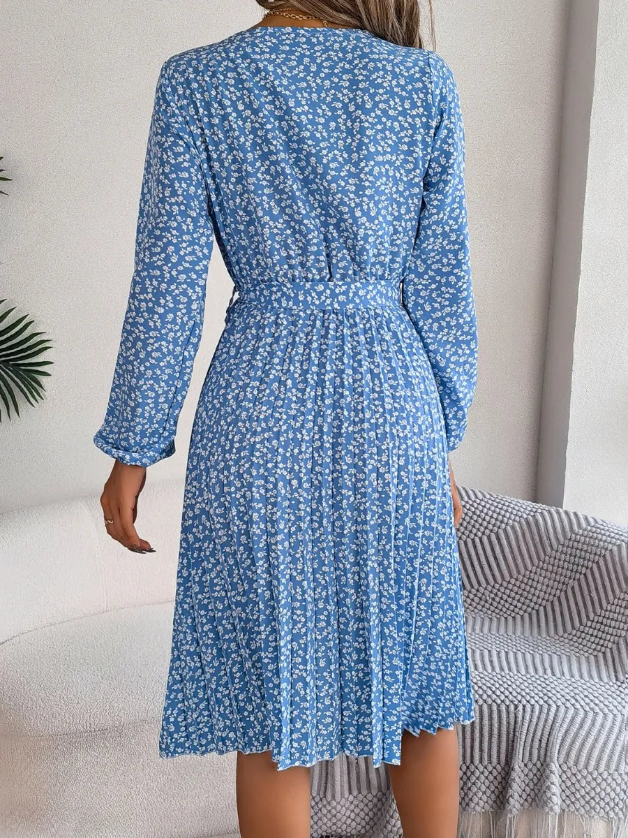 Ditsy Floral Tie Waist Pleated Dress - Blushé Belle