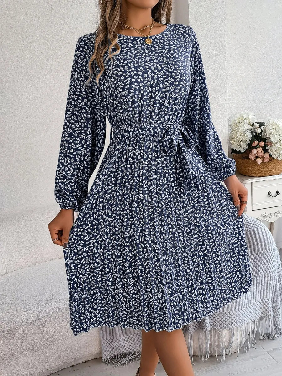 Ditsy Floral Tie Waist Pleated Dress - Blushé Belle