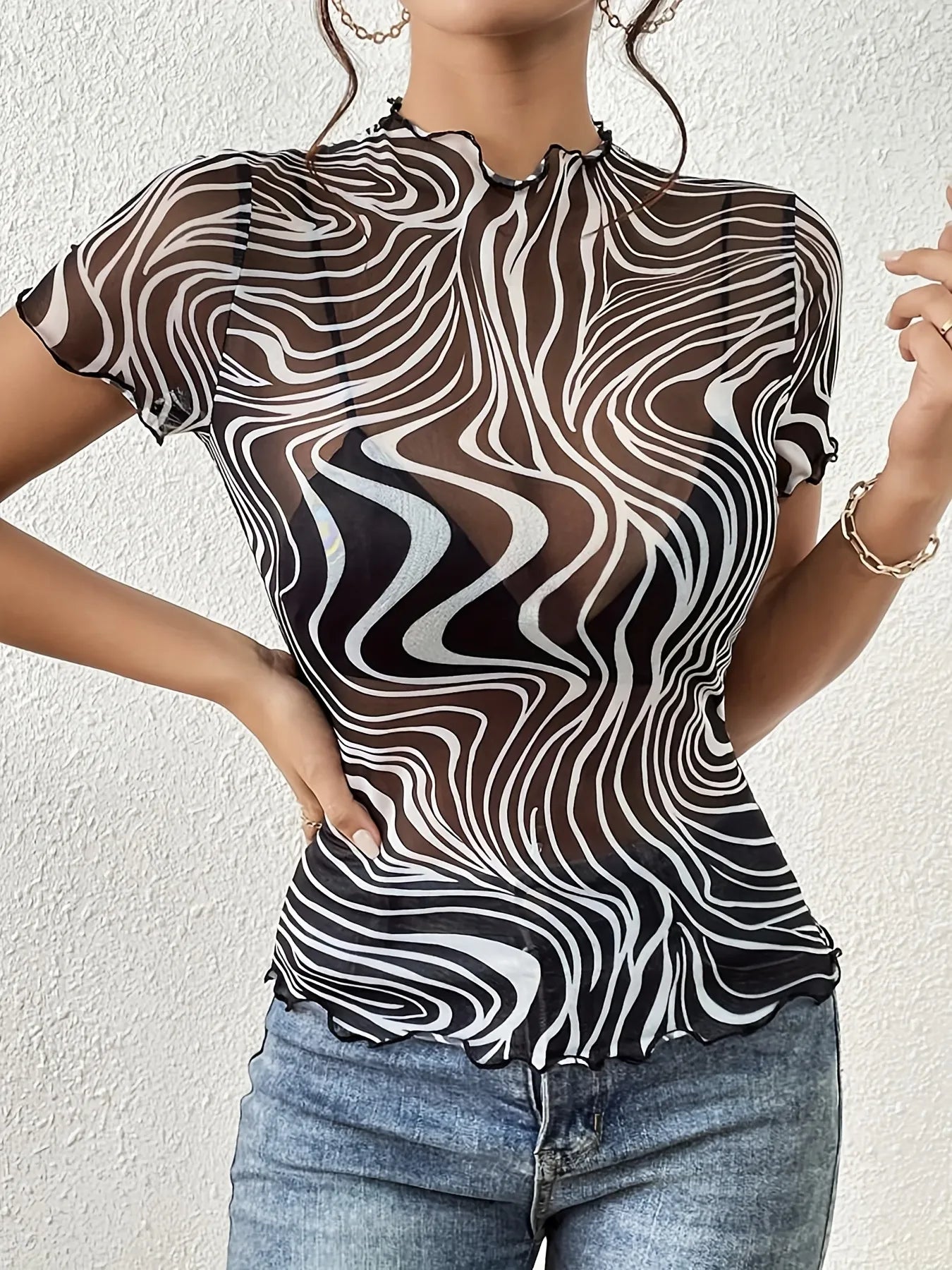 Psychedelic Wave Print Mock Neck T-Shirt - Blushé Belle