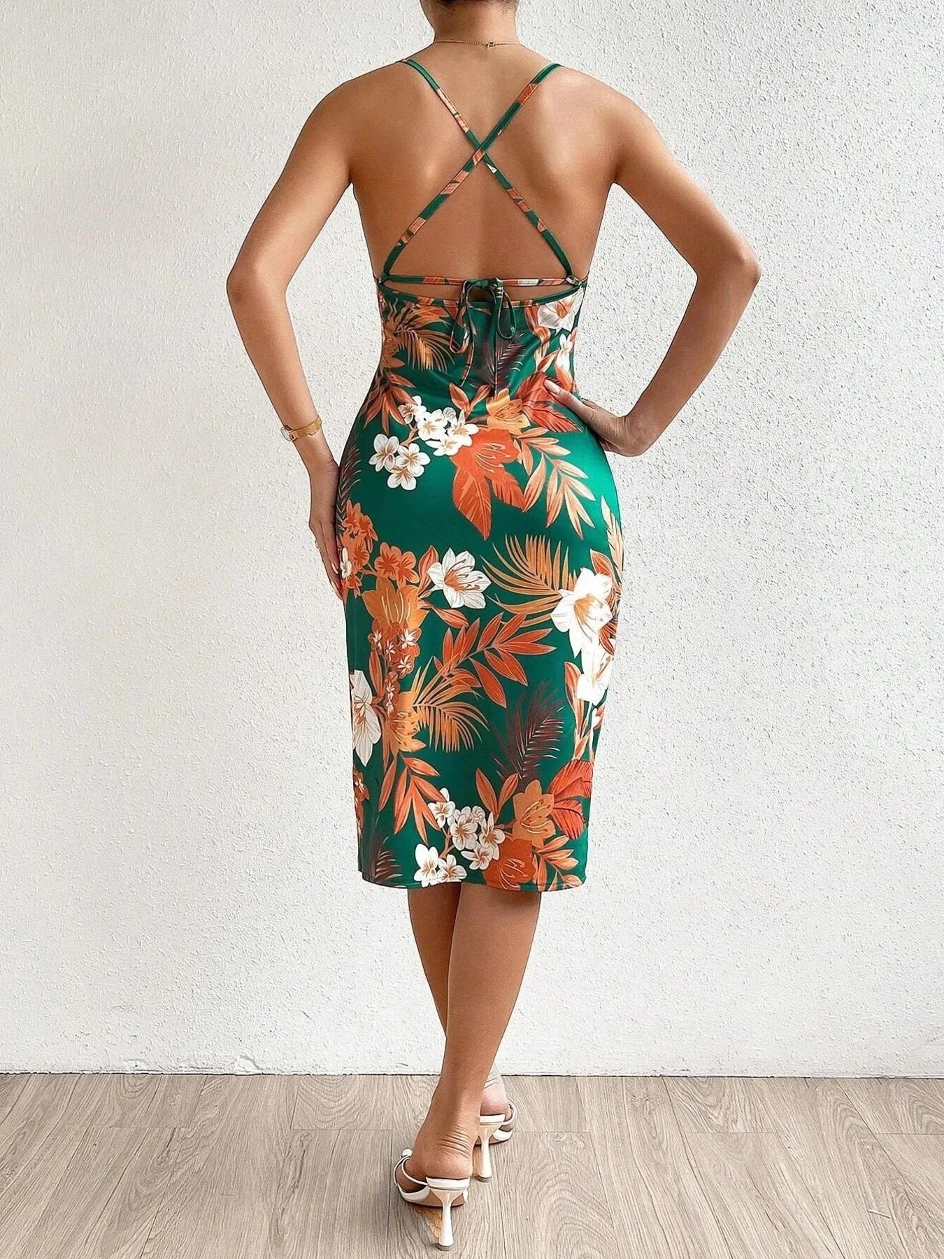 Crisscross Back Floral Print Bodycon Dress - Blushé Belle