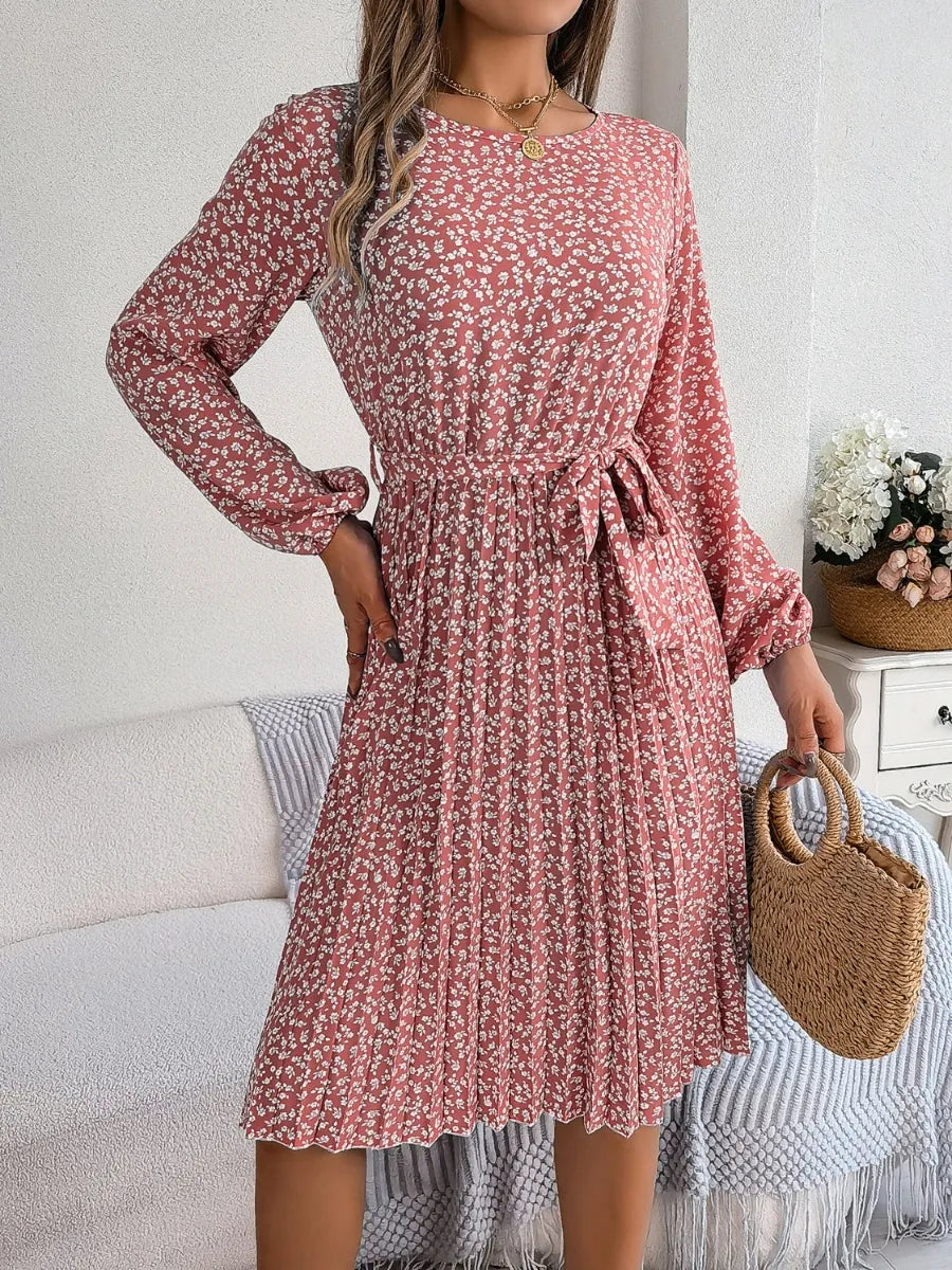 Ditsy Floral Tie Waist Pleated Dress - Blushé Belle